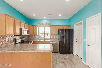 10825 E Oro Avenue, Mesa, AZ 85212 - Photo 9