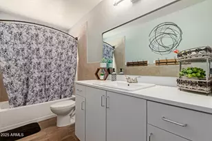 328 E Bethany Home Rd, Phoenix, AZ 85012 - Photo 23