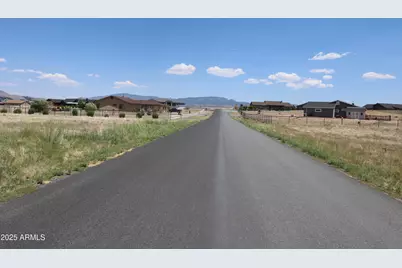 104Xx N Horsepower Drive #5, Prescott Valley, AZ 86315 - Photo 5