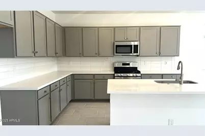 22549 W Irma Lane, Surprise, AZ 85387 - Photo 5