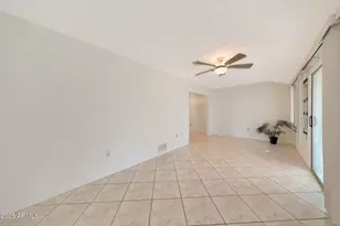 10760 W Saratoga Cir, Sun City, AZ 85351 - Photo 17