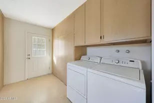 10760 W Saratoga Cir, Sun City, AZ 85351 - Photo 33