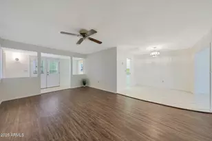 10760 W Saratoga Cir, Sun City, AZ 85351 - Photo 9