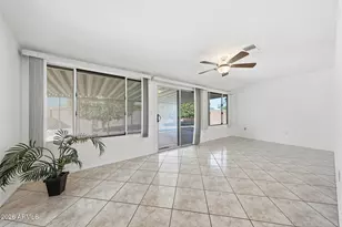 10760 W Saratoga Cir, Sun City, AZ 85351 - Photo 17