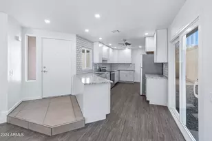 7034 S 42nd St, Phoenix, AZ 85042 - Photo 9