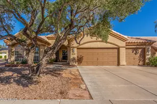 4026 E Summerhaven Dr, Phoenix, AZ 85044 - Photo 3