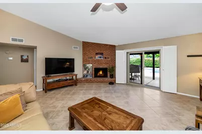 14020 N 64th Street, Scottsdale, AZ 85254 - Photo 5
