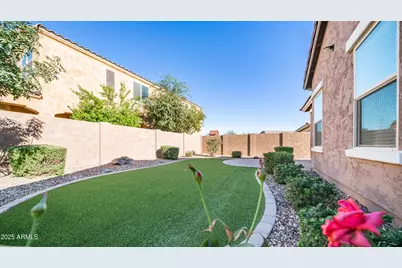 2358 E Runaway Bay Place, Gilbert, AZ 85298 - Photo 37