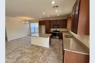 3911 S 100th Glen, Tolleson, AZ 85353 - Photo 5