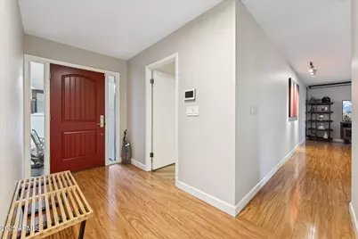 619 E Vista Avenue, Phoenix, AZ 85020 - Photo 5