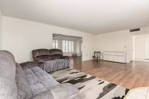 10404 W Kingswood Cir, Sun City, AZ 85351 - Photo 13