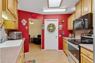 14229 N Palm Ridge Drive W, Sun City, AZ 85351 - Photo 21