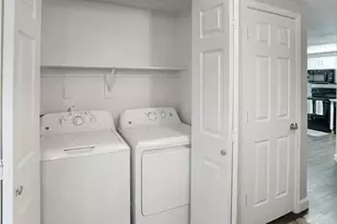 1100 E Osborn Rd, Phoenix, AZ 85014 - Photo 7