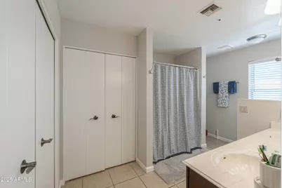 1802 N Center Avenue, Casa Grande, AZ 85122 - Photo 17