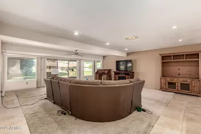 10732 W Denham Drive, Sun City, AZ 85351 - Photo 9