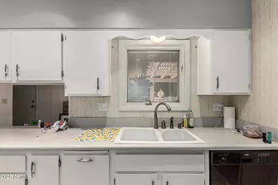 10732 W Denham Drive, Sun City, AZ 85351 - Photo 15