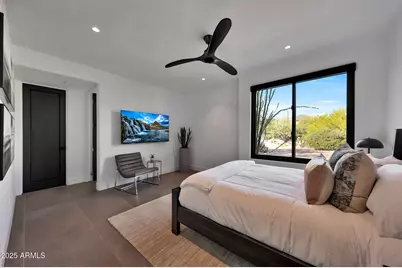 10381 E Loving Tree Lane, Scottsdale, AZ 85262 - Photo 37