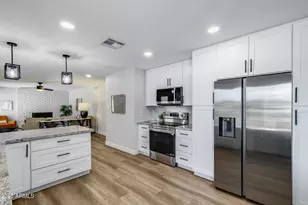 1605 E Broadmor Dr, Tempe, AZ 85282 - Photo 1