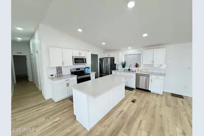 1835 E 20th Avenue, Apache Junction, AZ 85119 - Photo 9