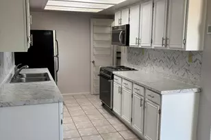 8451 N 34th Ave, Phoenix, AZ 85051 - Photo 7