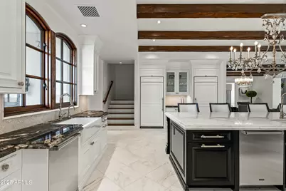 6721 E Cheney Drive, Paradise Valley, AZ 85253 - Photo 11