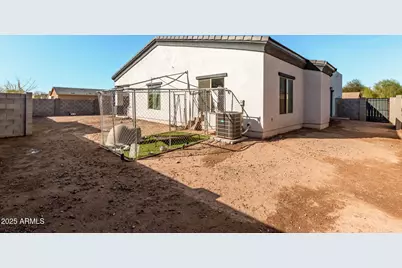 12459 W Lobo Drive, Arizona City, AZ 85123 - Photo 25