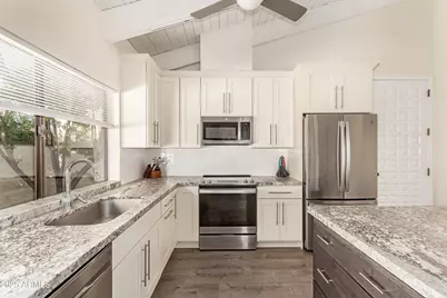 5522 N 71st Street, Paradise Valley, AZ 85253 - Photo 1