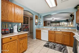 10602 W Roanoke Ave, Avondale, AZ 85392 - Photo 7