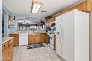 10602 W Roanoke Ave, Avondale, AZ 85392 - Photo 7