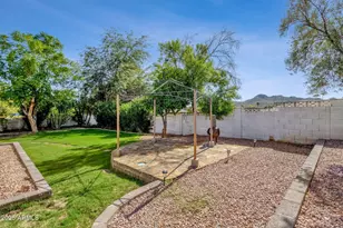 2041 E Karen Dr, Phoenix, AZ 85022 - Photo 33