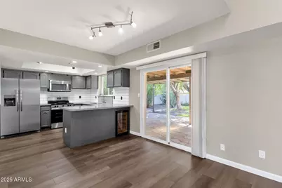 2041 E Karen Drive, Phoenix, AZ 85022 - Photo 11