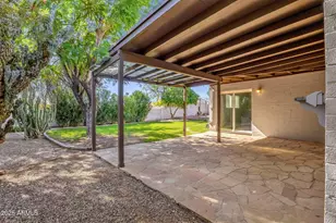 2041 E Karen Dr, Phoenix, AZ 85022 - Photo 27