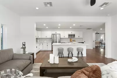 3739 E Fairmount Avenue, Phoenix, AZ 85018 - Photo 5