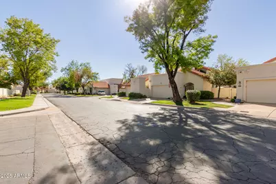 8856 S Taylor Drive, Tempe, AZ 85284 - Photo 33