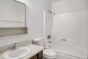 7545 N 47th Dr, Glendale, AZ 85301 - Photo 9