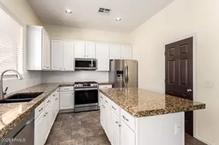 2068 W Olive Way, Chandler, AZ 85248 - Photo 15