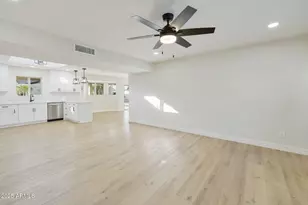 14812 N Briarwood Dr, Fountain Hills, AZ 85268 - Photo 9