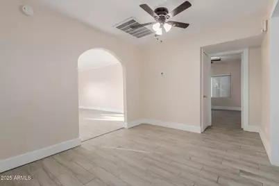 2128 W Georgia Avenue, Phoenix, AZ 85015 - Photo 9