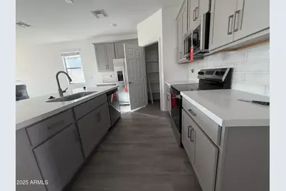 24215 W Bowker Street, Buckeye, AZ 85326 - Photo 5