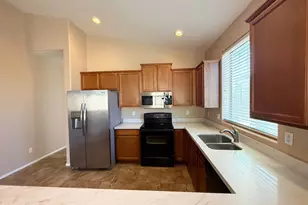 3710 W Lydia Ln, Phoenix, AZ 85041 - Photo 5