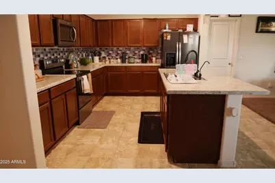 25592 W Gwen Street, Buckeye, AZ 85326 - Photo 7