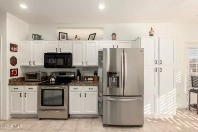 18125 N Villa Bella Drive, Surprise, AZ 85374 - Photo 11