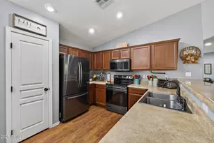 3826 W Goldmine Mountain Dr, San Tan Valley, AZ 85144 - Photo 9