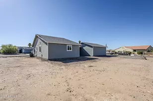 10426 W Grayback Dr, Arizona City, AZ 85123 - Photo 23