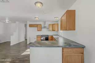 10426 W Grayback Dr, Arizona City, AZ 85123 - Photo 15