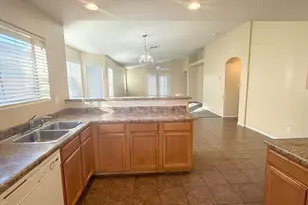 3426 S 72nd Ln, Phoenix, AZ 85043 - Photo 3