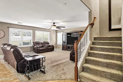 566 W Love Road, San Tan Valley, AZ 85143 - Photo 9