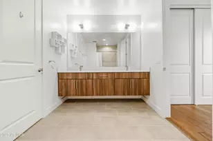 3131 N Central Ave, Phoenix, AZ 85012 - Photo 13