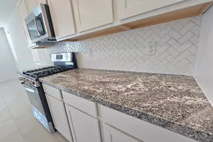 15627 W Hackamore Dr, Surprise, AZ 85387 - Photo 7