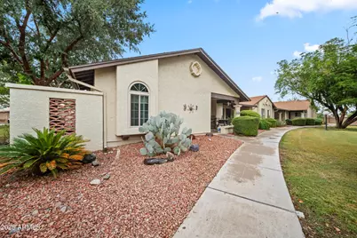 8140 N 107th Avenue #125, Peoria, AZ 85345 - Photo 1